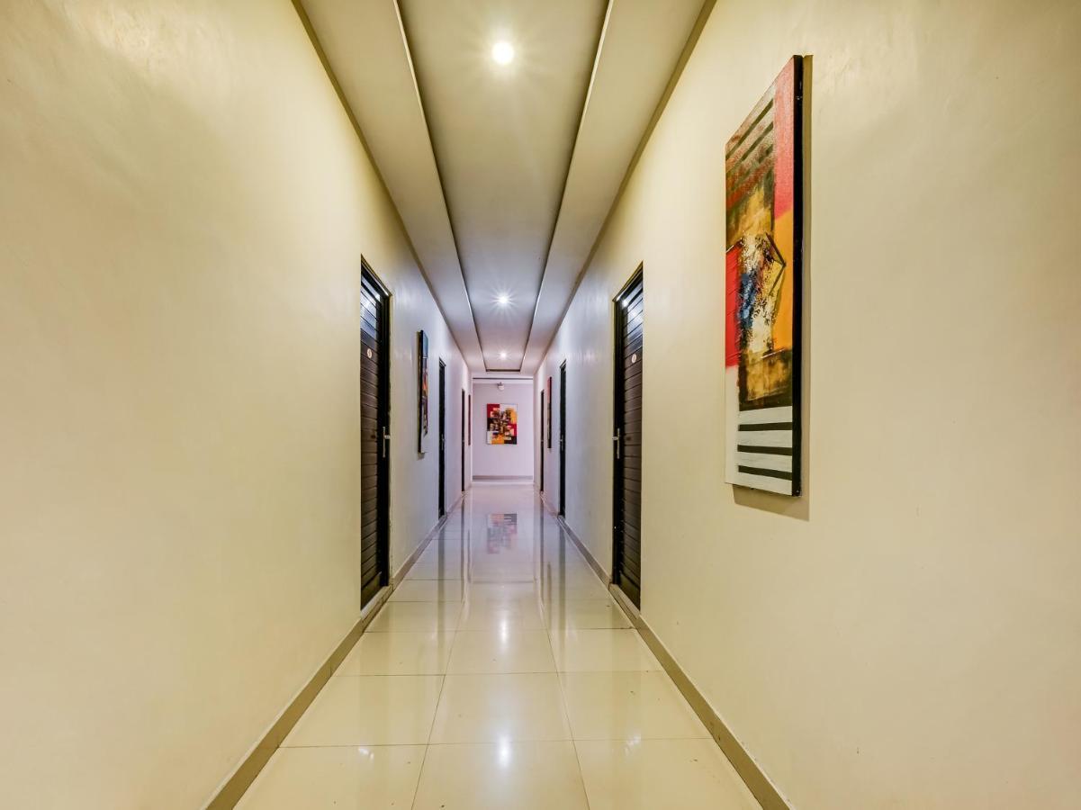 OYO 90986 Hotel Srikandi Adisucipto Yogyakarta Bagian luar foto