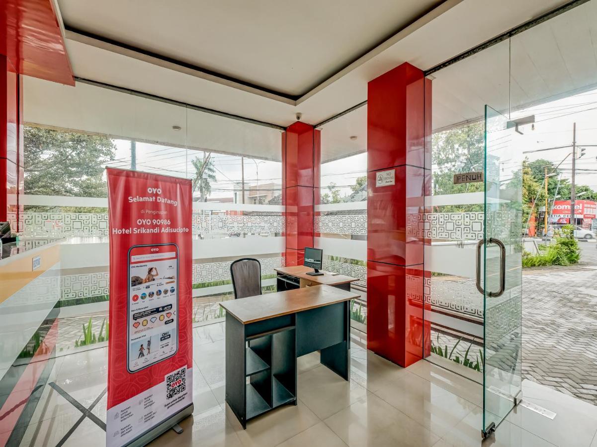 OYO 90986 Hotel Srikandi Adisucipto Kalasan Bagian luar foto